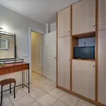Apartament Tsiolis &