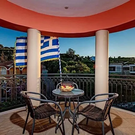 Tsiolis & Apartment *
