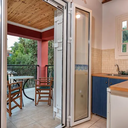 Tsiolis & Apartment *