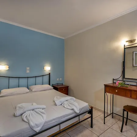 Tsiolis & Apartment
