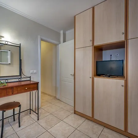 Apartment Tsiolis &