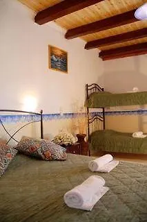 Tsiolis & Apartment *