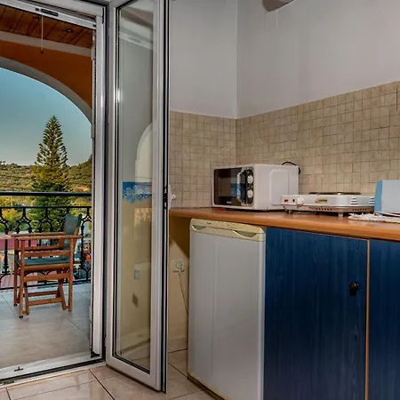 Tsiolis & Tsilivi (Zakynthos)